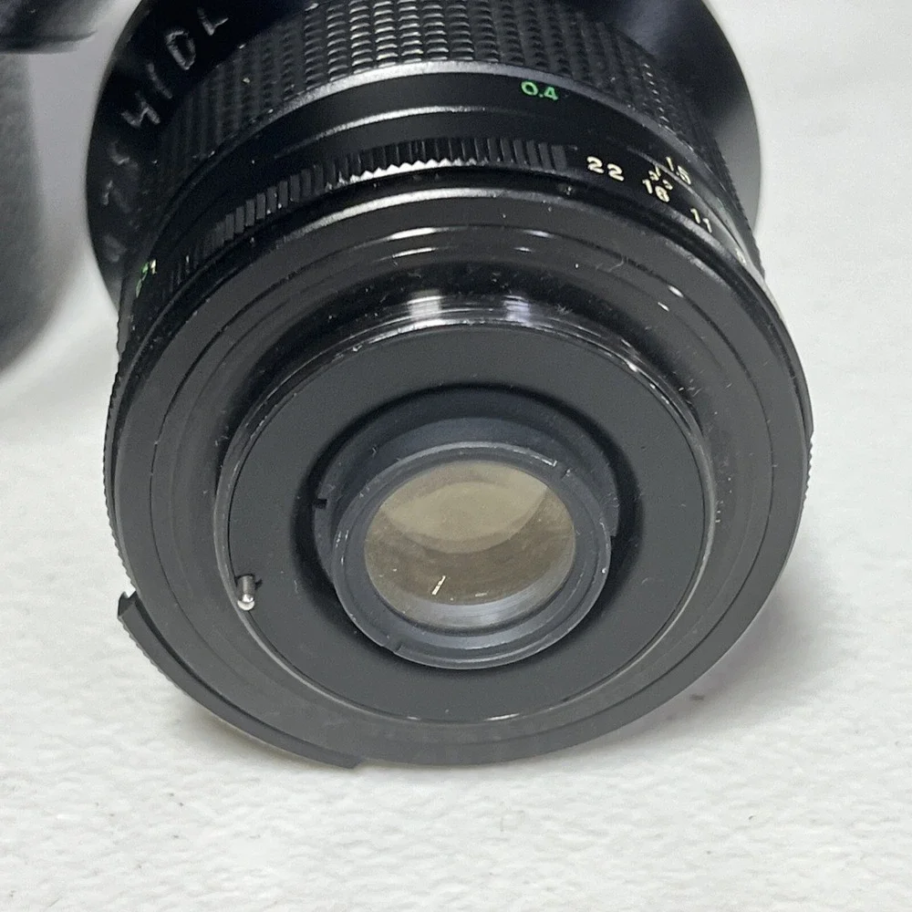 Vivitar 28mm 1:2.5 Auto Wide Angle 67mm Lens Untested